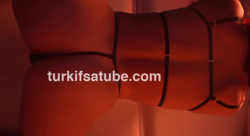 Burcu Yıldız ile Yasaklı Tutkular Çok Sexy Taş Hatunun Profesyonel Erotik Çekimleri 5 - Video İzle