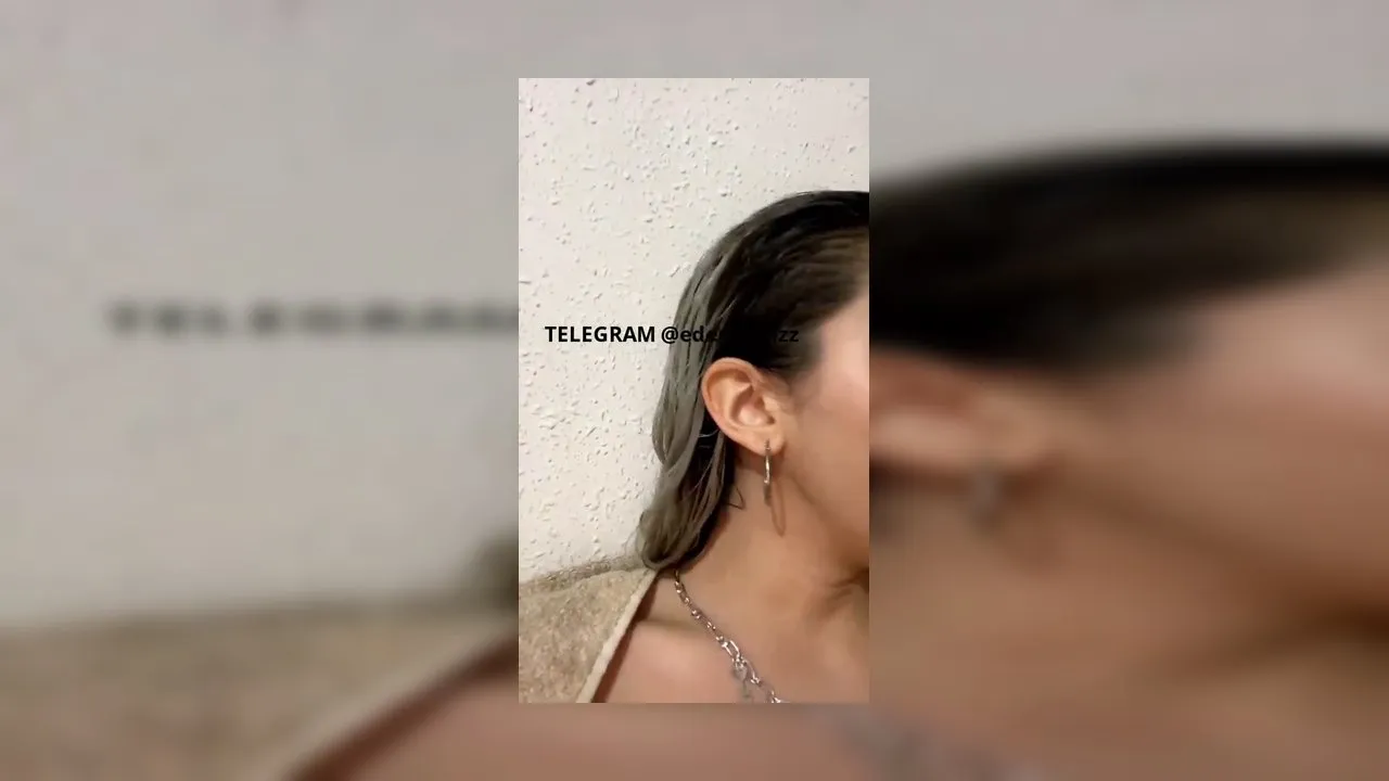 Beste Berk ve Lina Altun Duştan sonra takılıyor lezbiyen Resmi
