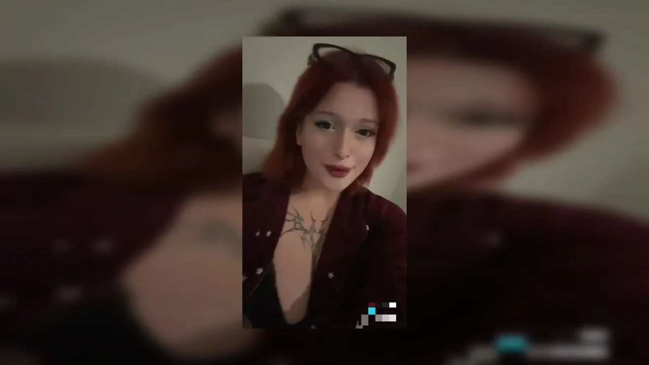 Tiktokçu mira'nın çok özel sakso videoları part 2 Resmi